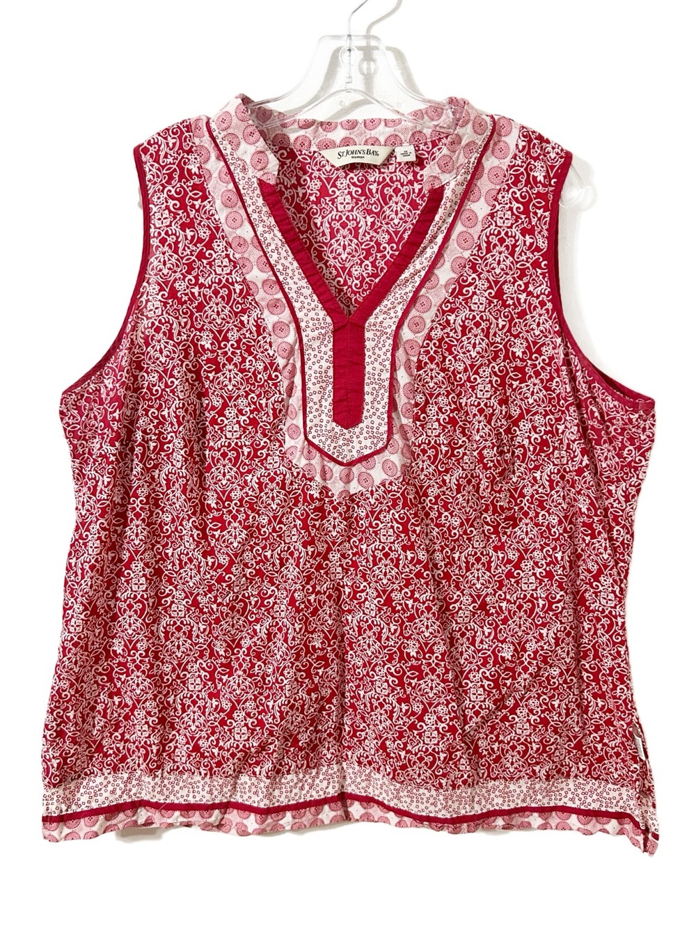 St. John’s Bay Woman Red & White Floral Paisley Sleeveless V-neck Blouse Size 1X